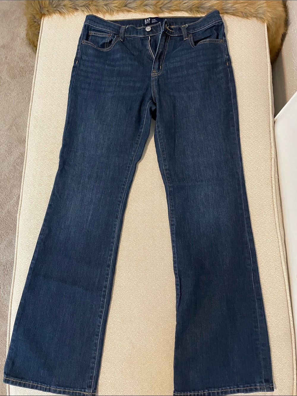 GAP Women's Dark Indigo Perfect Boot Jeans. Size 8 / 29 regular.